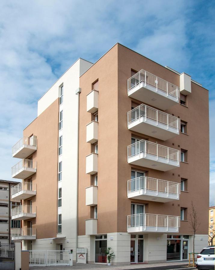 Camelot Red - Appartamenti Verona Exterior foto
